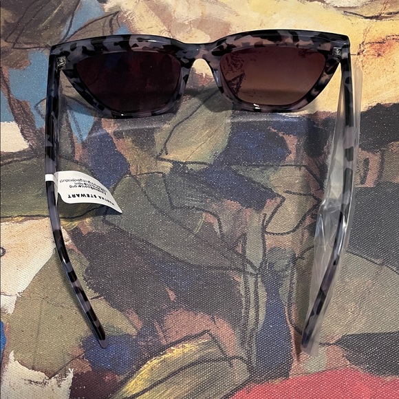 Sunglasses main image 5